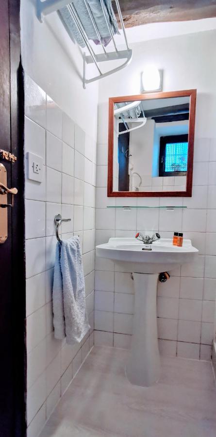 Casa Independiente Y Completa Con Una Habitacion "Venta De Cidones" Exterior photo